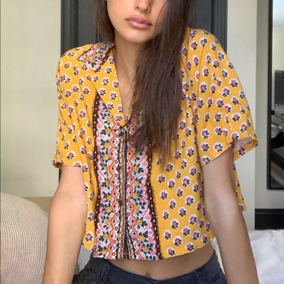 Urban Outfitters Tops - UO Cropped Button-Down Collared Shirt in Yellow